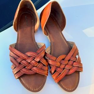 Cognac sandals